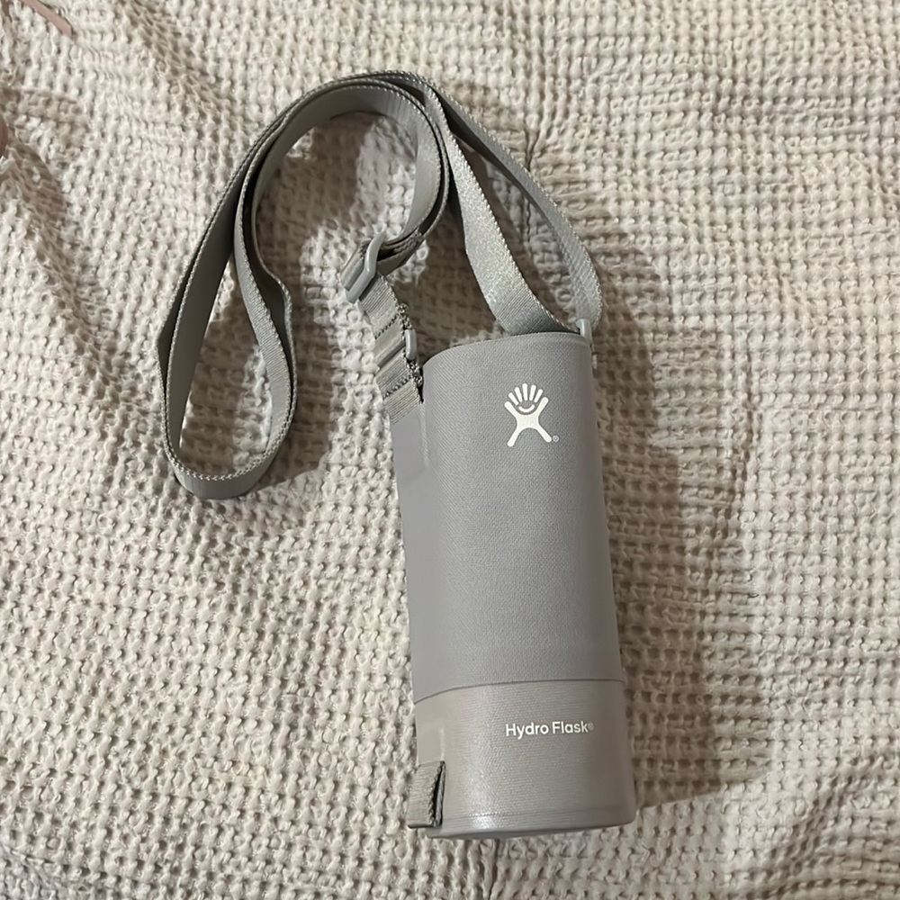 Hydroflask water bottle sling